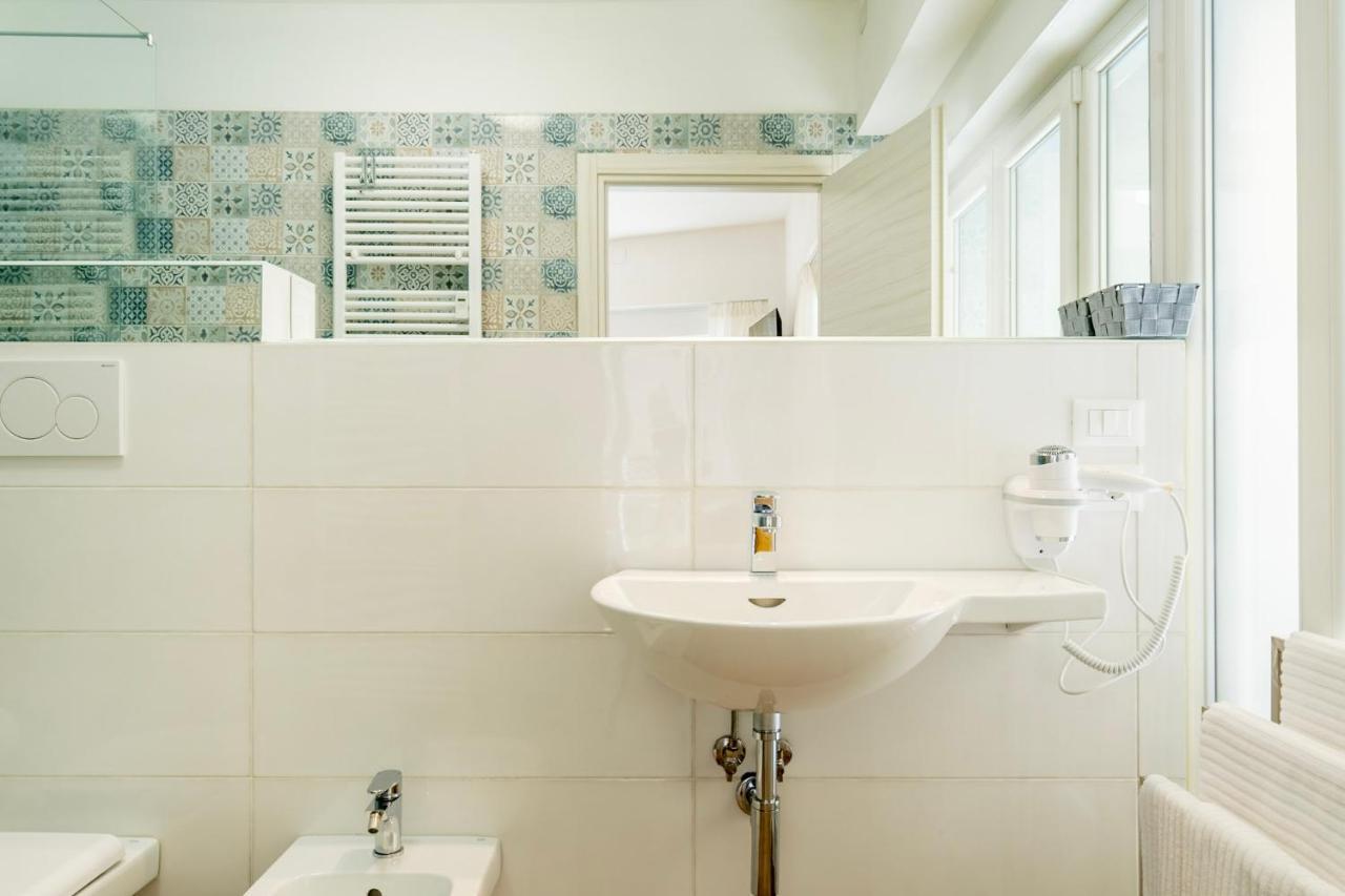 Marconi28Suites Bologna Bagian luar foto